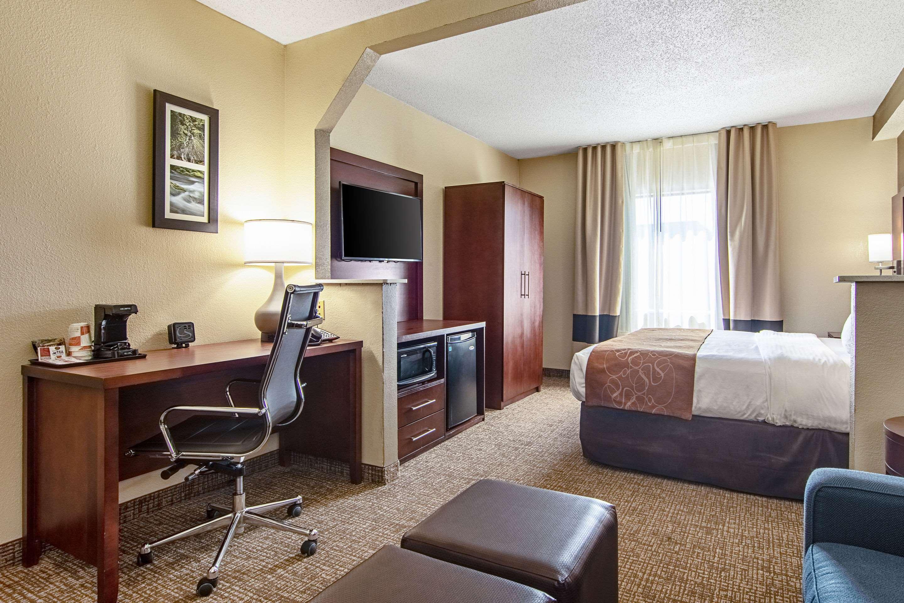 Comfort Suites Knoxville Airport Алкоа Экстерьер фото