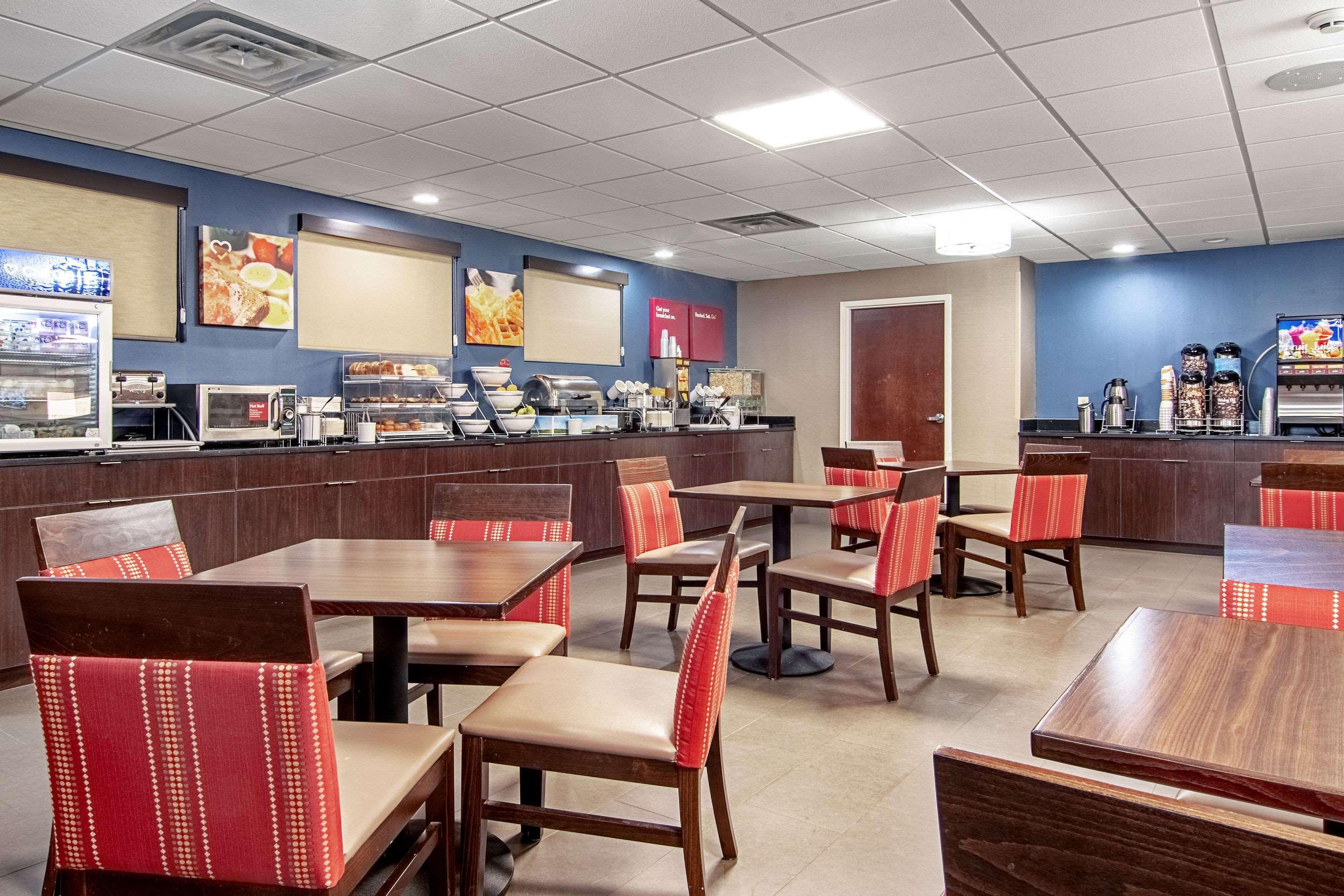 Comfort Suites Knoxville Airport Алкоа Экстерьер фото